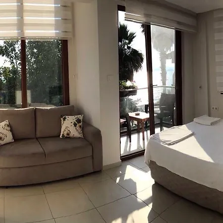 Eyna Boutique Hotel